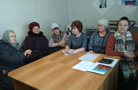 Специалистами Управления социальной защиты населения проведена встреча с населением в с.Колтовское по вопросу предоставления мер социальной поддержки Специалистами Управления социальной защиты населения проведена встреча с населением в с.Колтовское по вопросу предоставления мер социальной поддержки