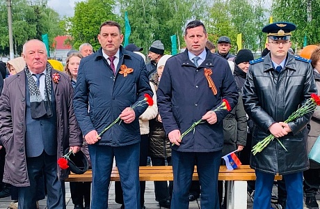 На центральной площади поселка Колышлей 9 мая 2024 года прошло торжественное мероприятие, посвященное Дню Победы