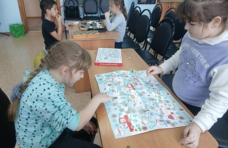 16 января в детском секторе Дома культуры прошла зажигательная игротека под названием "Давайте поиграем!"
