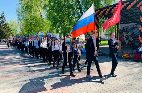 В день празднования 77-й годовщины Великой Победы 9 мая 2022 года колышлейцы по традиции собрались на центральной площади поселка на торжественное мероприятие В день празднования 77-й годовщины Великой Победы 9 мая 2022 года колышлейцы по традиции собрались на центральной площади поселка на торжественное мероприятие