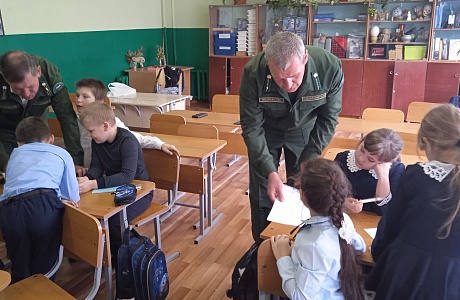 Сотрудники заповедника «Приволжская лесостепь» и Колышлейской модельной библиотеки 18 сентября провели праздник «Зелёный наряд планеты» Сотрудники заповедника «Приволжская лесостепь» и Колышлейской модельной библиотеки 18 сентября провели праздник «Зелёный наряд планеты»