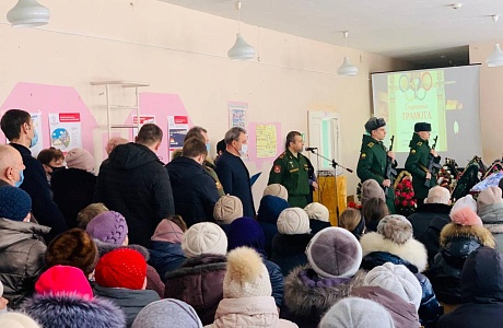 В селе Крутец Колышлейского района, 16 марта 2022 года, состоялась церемония прощания с военнослужащим Андреем Андреевичем Дурцевым, погибшим при исполнении воинского долга В селе Крутец Колышлейского района, 16 марта 2022 года, состоялась церемония прощания с военнослужащим Андреем Андреевичем Дурцевым, погибшим при исполнении воинского долга