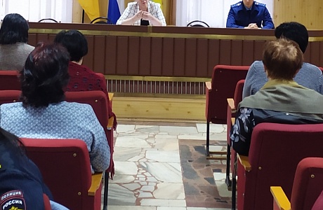 В Администрации Колышлейского района 22 декабря состоялось расширенное заседание комиссии по делам несовершеннолетних и защите их прав 