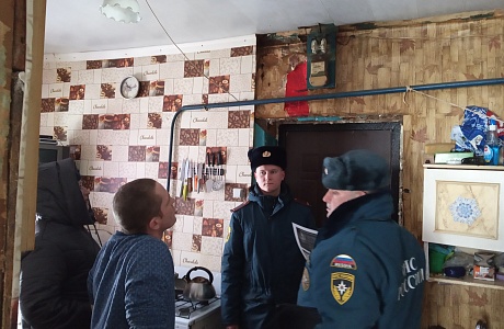 Профилактическая группа посетила места проживания многодетных семей Профилактическая группа посетила места проживания многодетных семей