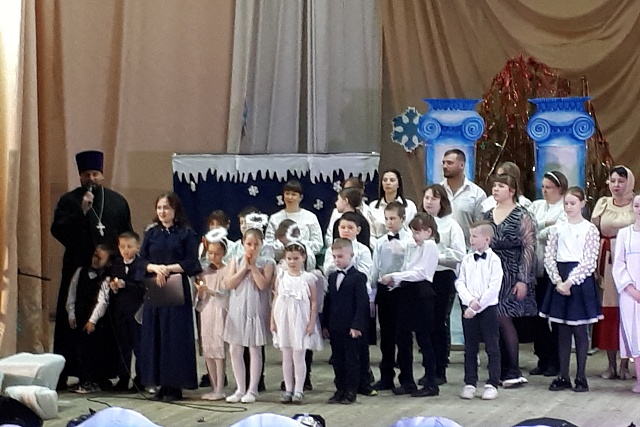 В районном Доме культуры 14 января 2024 года состоялся Рождественский праздник В районном Доме культуры 14 января 2024 года состоялся Рождественский праздник
