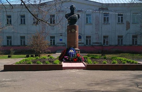 27 июля 2024 г. в 11-30 ч. на центральной площади р.п.Колышлей состоится торжественное мероприятие "Под стягом Василия Глазунова" 