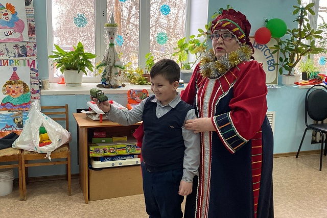 18 января в детском секторе РДК прошла игровая – познавательная программа для детей «Святочные колядки»