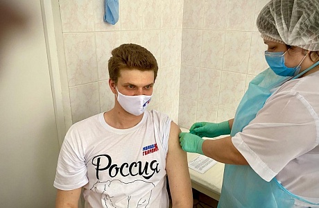 Волонтеры Молодой Гвардии Колышлейского района вакцинировались против COVID-19 Волонтеры Молодой Гвардии Колышлейского района вакцинировались против COVID-19