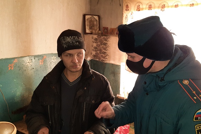 Рейд по противопожарной безопасности в Потловском сельсовете. Рейд по противопожарной безопасности в Потловском сельсовете.