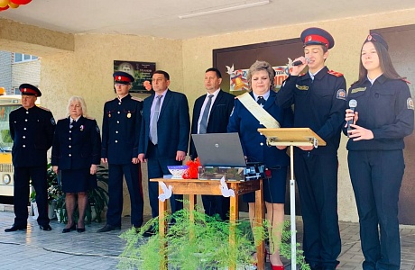 Поздравление Главы Колышлейского района с Последним звонком!