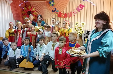 В ДШИ Колышлейского района 9 декабря 2022 года состоялся ежегодный фестиваль-концерт народной музыки "Завалинка"