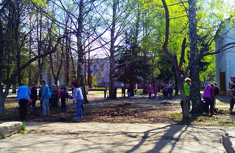 В муниципальных образованиях Колышлейского района 5 мая 2018 года состоялся субботник по благоустройству и санитарной очистке территорий населенных пунктов района.