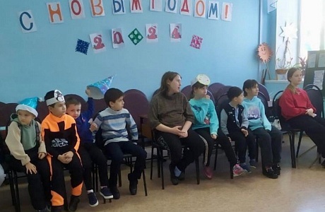5 января в детском секторе РДК прошла игровая программа для детей - "Путешествие в мир сказок 5 января в детском секторе РДК прошла игровая программа для детей - "Путешествие в мир сказок