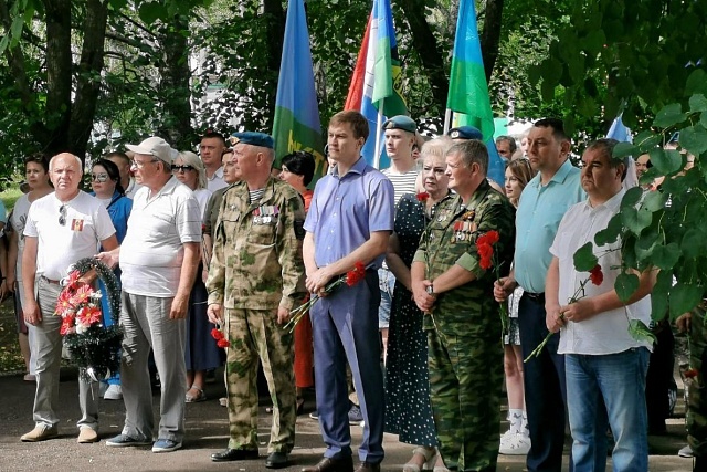 Торжественное мероприятие "Под стягом Василия Глазунова"