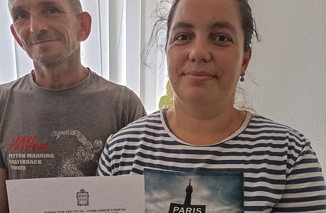Многодетная семья Колышлейского района  получила свидетельство на  единовременную денежную выплату для газификации  домовладения