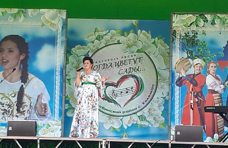 Песенный фестиваль "Когда цветут сады" в с.Колемас Песенный фестиваль "Когда цветут сады" в с.Колемас
