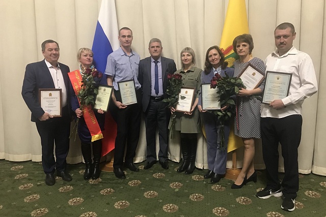 В Правительстве Пензенской области 17.11.2023 г. состоялась церемония награждения лучших работников сельского хозяйства и перерабатывающей промышленности
