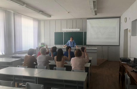 В образовательных учреждениях Колышлейского района 21 марта 2024 года прошли родительские собрания по профориентации в рамках курса "Россия-мои горизонты"