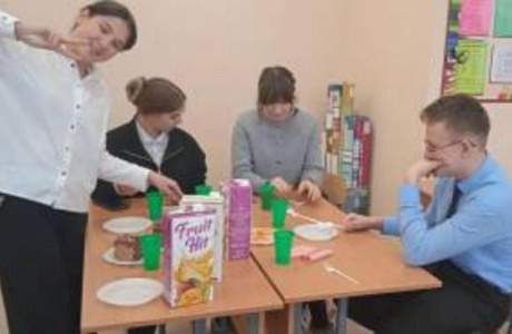  8 января для обучающихся 8 класса школы с.Березовка прошла конкурсно-игровую программа «Раз в Крещенский вечерок».