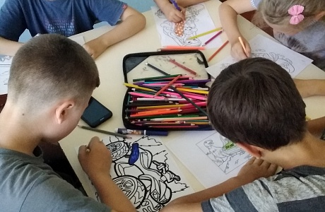 В пришкольном лагере "Парус" сегодня главной темой дня было творчество, ведь он назывался «День художника». В пришкольном лагере "Парус" сегодня главной темой дня было творчество, ведь он назывался «День художника».