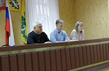 В здании администрации Колышлейского района прошел  семинар на тему: «Обязанности природопользователей в области охраны окружающей среды»