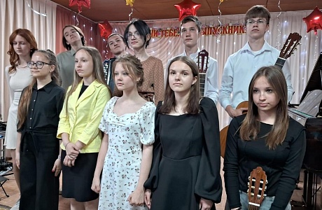 Вот и закончилось время обучения в школе искусств ещё для 14 ребят в п.Колышлей