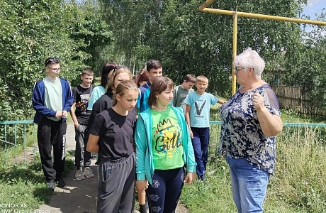 В рамках "Дня села" в детском оздоровительном лагере "Здрайверы" МОУ СОШ с.Трескино воспитатели 25 июля 2023 года провели для ребят экскурсию В рамках "Дня села" в детском оздоровительном лагере "Здрайверы" МОУ СОШ с.Трескино воспитатели 25 июля 2023 года провели для ребят экскурсию