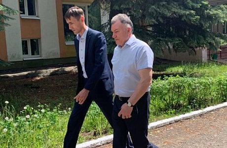 В ходе планового объезда Колышлейского района главой администрации района Вильданом Узбековым, 2 июня 2022 года посещена ГБУЗ "Колышлейская районная больница". 