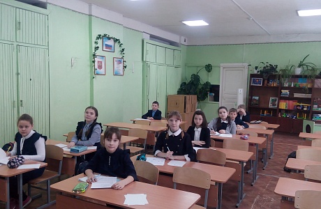 На базе МОУ СОШ №1 р.п. Колышлей районным методическим кабинетом  20 января 2022 года проводился муниципальный этап XII Всероссийской интеллектуальной олимпиады 