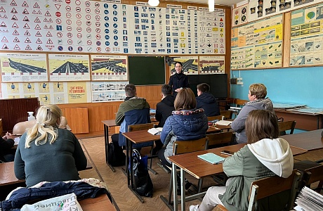 Сотрудниками отделения ГИБДД МО МВД России «Колышлейский» 18 мая 2022 года был организован сход граждан 