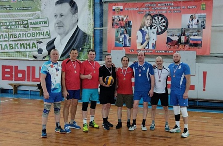 В ФОКе "Олимп" 8 февраля 2025 года прошел открытый Кубок Колышлейского района по волейболу 