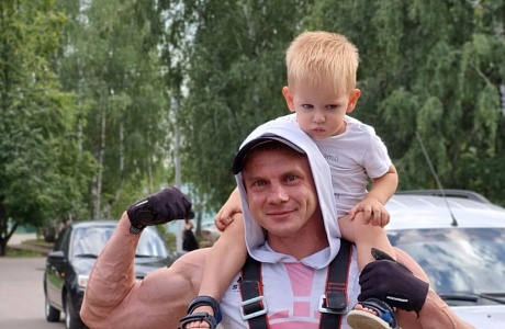 На центральной площади р.п. Колышлей 12 августа 2023 года прошло показательное выступление нашего земляка, Андрея Шевченко!