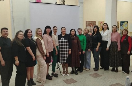 С 6 по 9 апреля Александра Сураева прошла курсы повышения квалификации «Технология грантового проектирования. Опыт, идет, реализация»
