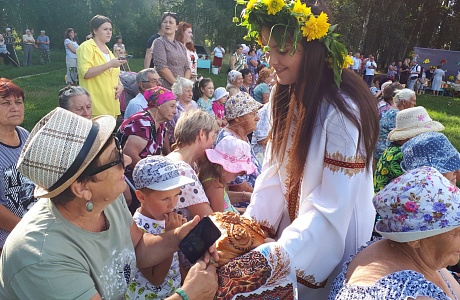 Праздник в рамках акции «Лето в селе» состоялся 5 августа в д.Пановка Праздник в рамках акции «Лето в селе» состоялся 5 августа в д.Пановка