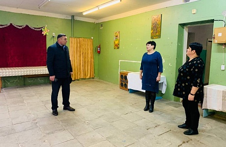 Исполняющий обязанности Главы Администрации Колышлейского района Михаил Максимов 23 ноября 2022 года посетил Плещеевский сельсовет