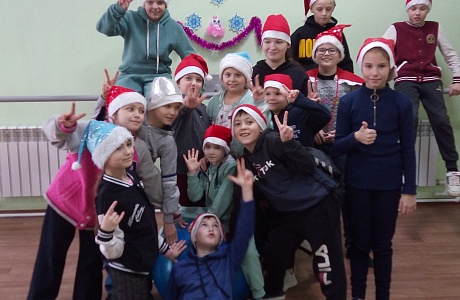 2 января в филиале №2 с. Трескино ДШИ Колышлейского района прошло весёлое игровое мероприятие 2 января в филиале №2 с. Трескино ДШИ Колышлейского района прошло весёлое игровое мероприятие