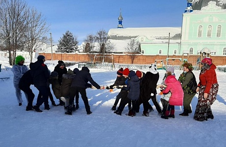 4 января 2022 года, в МОУ СОШ с. Трескино прошло зажигательное мероприятие на свежем воздухе «Снеговей» 4 января 2022 года, в МОУ СОШ с. Трескино прошло зажигательное мероприятие на свежем воздухе «Снеговей»
