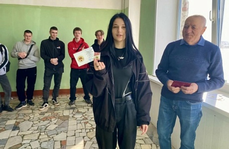 30 марта 2026 года на торжественной линейке студентам СМТ «Колышлейский филиал» вручены знаки ВФСК «ГТО» золотого и серебряного достоинства 30 марта 2026 года на торжественной линейке студентам СМТ «Колышлейский филиал» вручены знаки ВФСК «ГТО» золотого и серебряного достоинства