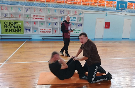 17 ноября 2025 года в ФОКе «Олимп» р.п. Колышлей  студенты 1 курса СМТ «Колышлейский филиал» приняли участие в районном Фестивале «Игры ГТО»