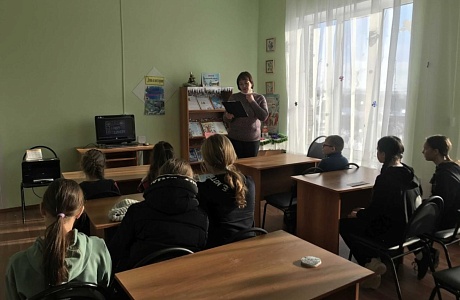 5 января в МОУ СОШ с. Трескино Орлова С. В. подготовила и провела мероприятие «Рождественские посиделки». 5 января в МОУ СОШ с. Трескино Орлова С. В. подготовила и провела мероприятие «Рождественские посиделки».