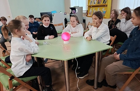 В районной библиотеке 16 января 2025 года прошел брейн-ринг «Знатоки зимних видов спорта»