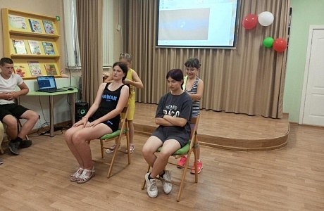 В районной библиотеке 2 июля прошел урок здоровья «Царица гигиена и её друзья» В районной библиотеке 2 июля прошел урок здоровья «Царица гигиена и её друзья»