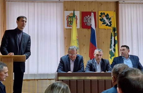 Глава Колышлейского района Михаил Максимов 30 октября 2024 года провел расширенное оперативное совещание Глава Колышлейского района Михаил Максимов 30 октября 2024 года провел расширенное оперативное совещание