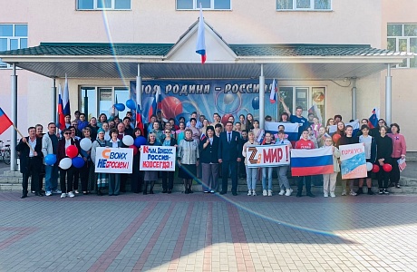 В Колышлее  отметили День воссоединения Донецкой Народной Республики, Луганской Народной Республики, Запорожской и Херсонской областей с Российской Федерацией