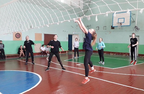 27 ноября 2021 года на базе 1 и 2 школ р.п.Колышлей  прошло Первенство МБОУ ДО «ДЮСШ Колышлейского района» по волейболу