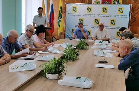 Депутаты Собрания представителей Колышлейского района четвертого созыва провели заключительную 77-ю сессию